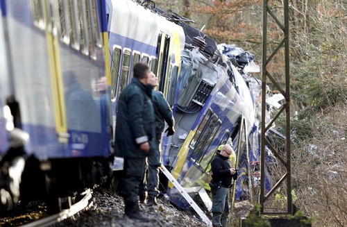 Accident de train en Allemagne : la piste de «l'erreur humaine»  - ảnh 1